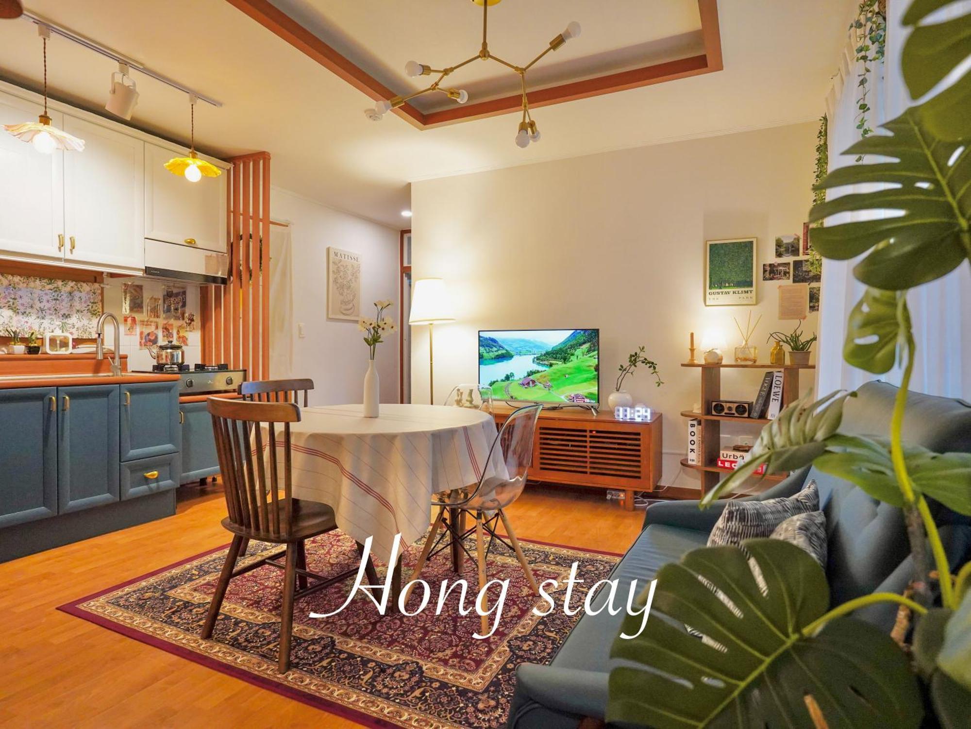 Hong Apartment Seoul